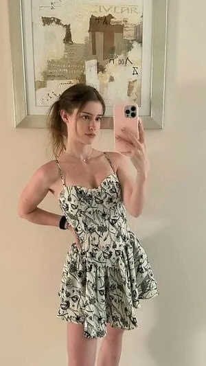 Nazlı - Kadıköy Escort