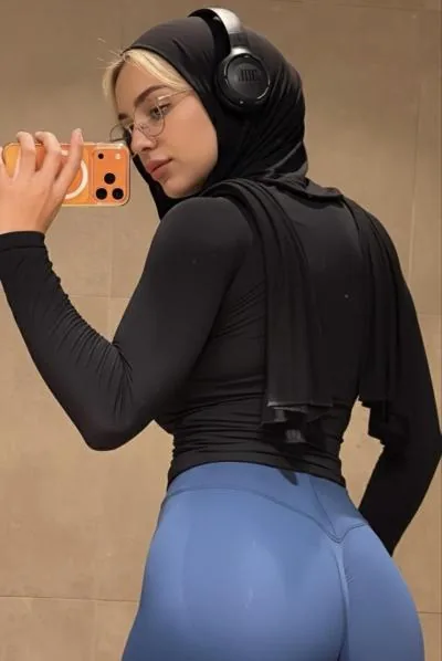 Hande - Kadıköy Escort