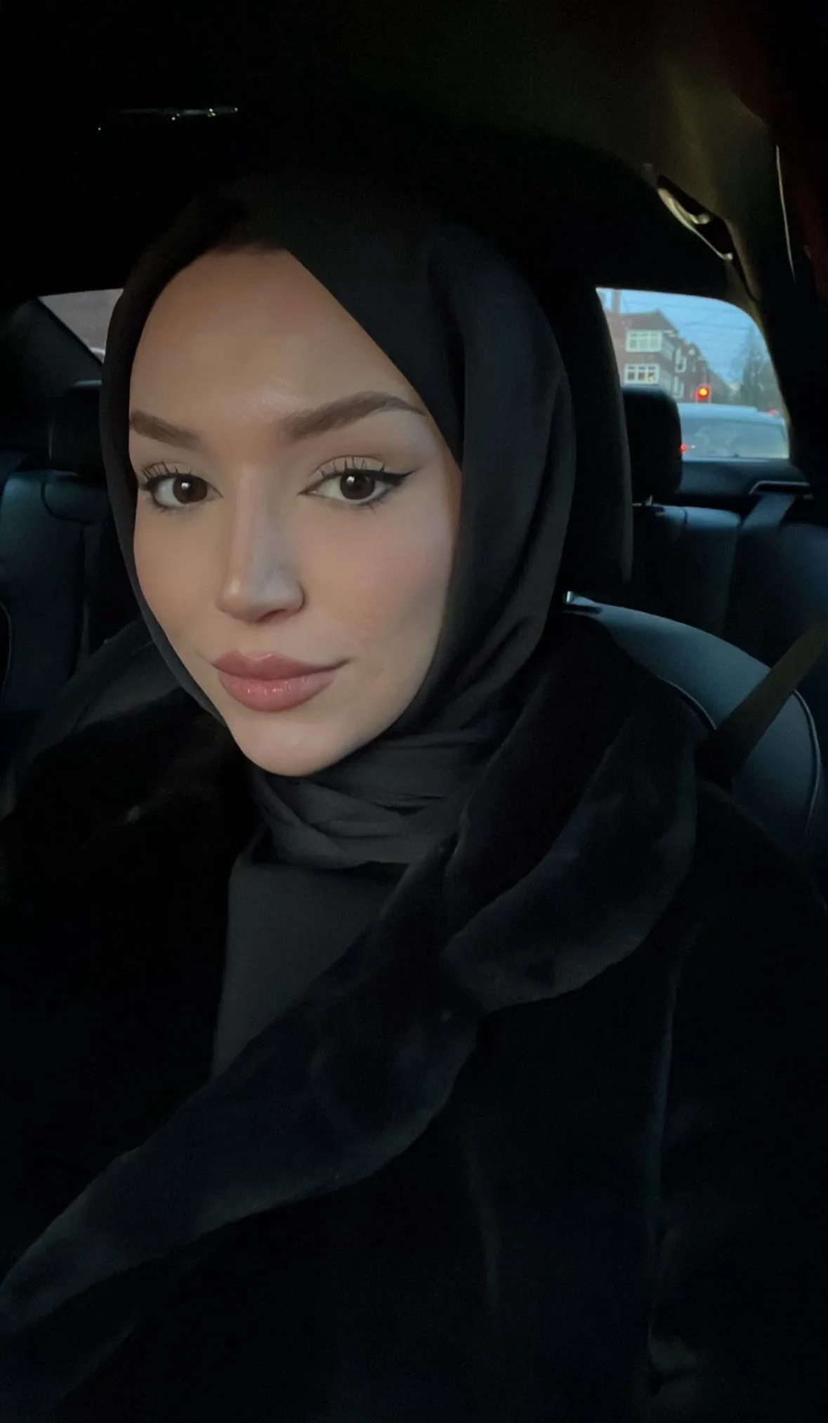 Bade - Kadıköy Escort