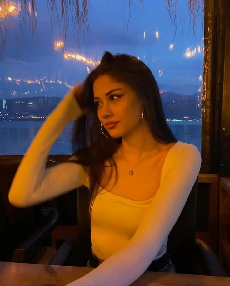 Selen - Kadıköy Escort